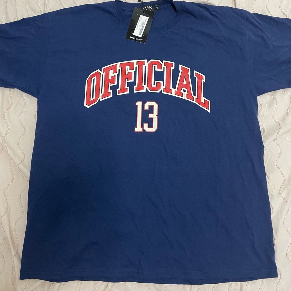 Oversized navy tee